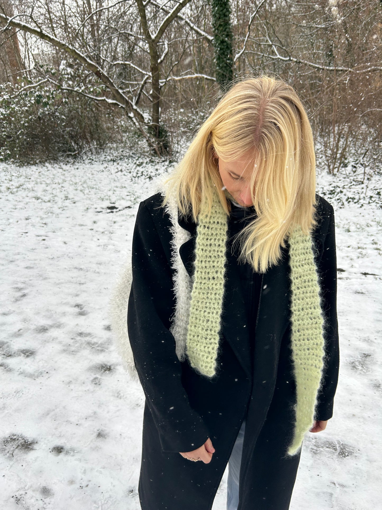 LIME Alpaca Scarf l Handmade