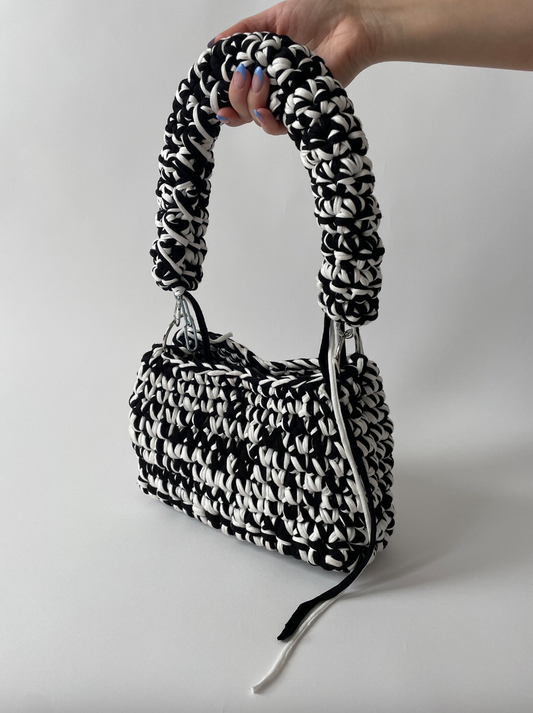 Black and White Crochet Bag - Medium JOE